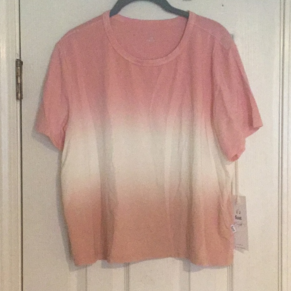 NWT Feat Cropped Ombre Sleep Top